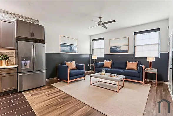4 bed, $2,300 — Photo 2