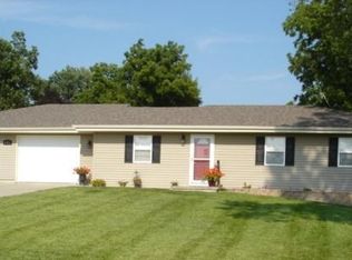 601 N 3rd St, Savannah, MO 64485