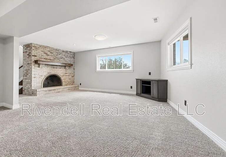 530 Allegheny Dr — Photo 7