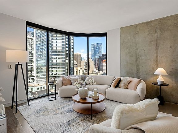 4th image of 55 Lagrange St Unit 1705