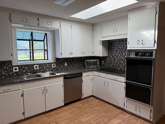 3rd image of 5595 W Roundbunch Rd