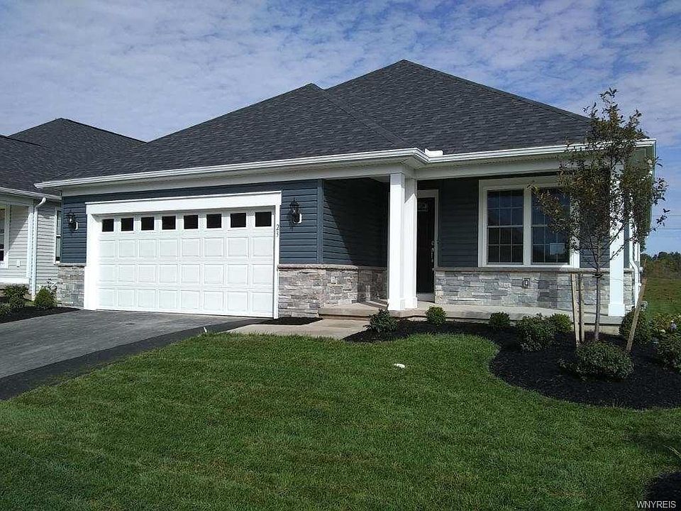 1st image of 23 Saybrook Dr