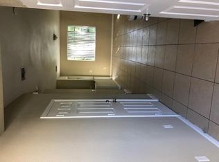 965 Tortuga Ln, Riviera Beach, FL 33404