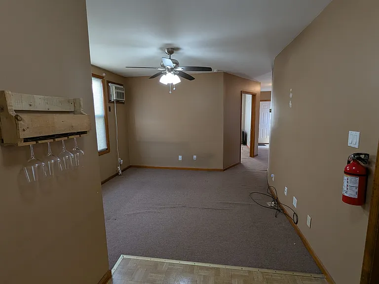 Pierre Ave — Photo 13