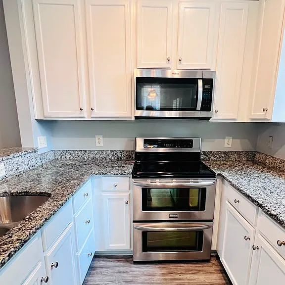 10322 McGoogan Ln #64 — Photo 6