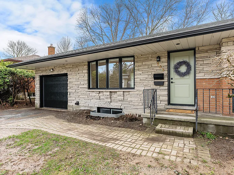 535 Elgin St — Photo 5