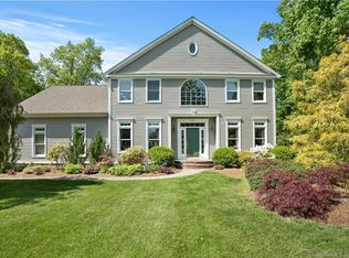 106 Leetes Island Rd, Guilford, CT 06437