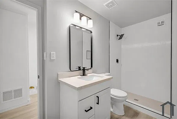 3 bed, 2058 sqft, $2,850 — Photo 4