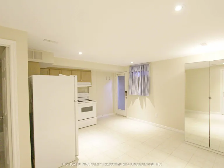 64 Beaver Ave #BASEMENT — Photo 3
