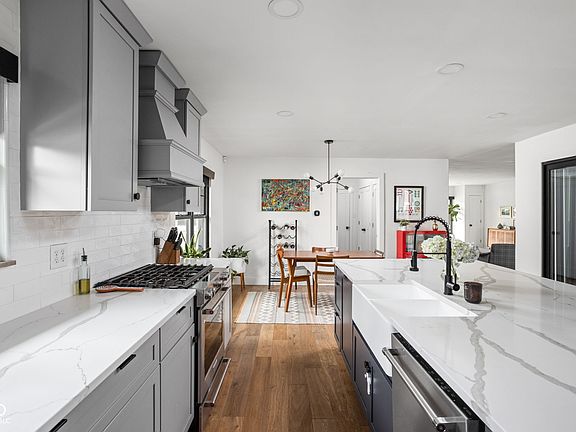 5th image of 275 W Westfield Blvd