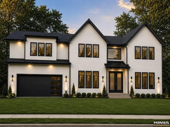 175 W Clinton Ave, Tenafly, NJ 07670