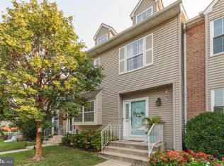 121 Stanley Ct, Upper Chichester, PA 19014