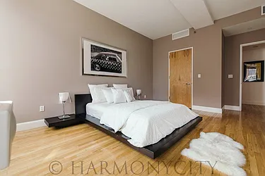 Sold by Harmonycity Corp.