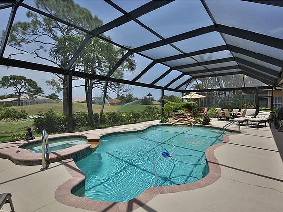 3rd image of 9813 Alhambra Ln