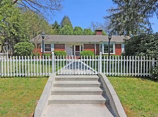 381 Maple St, Brevard, NC 28712