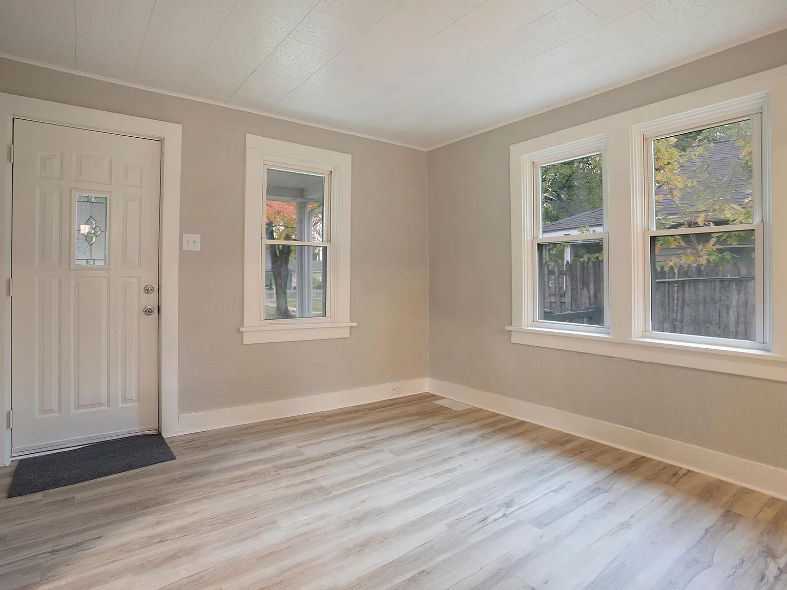 2 bed, 640 sqft, $1,150 — Photo 4