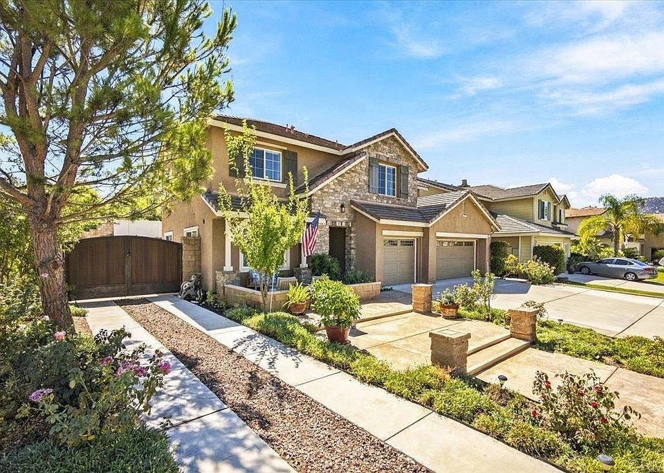 1st image of 32293 Copper Crest Ln