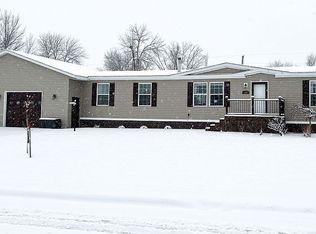 711 1st St NE, Wessington Springs, SD 57382