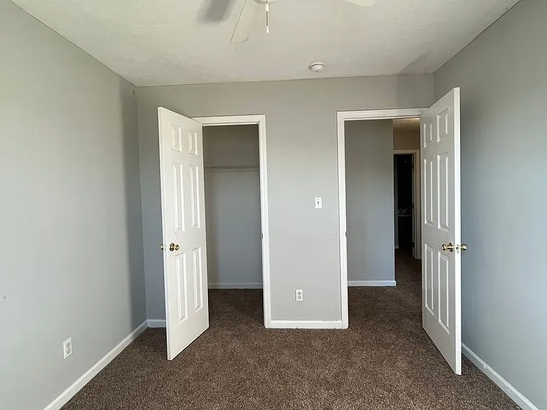 105 Hillridge Ct — Photo 8