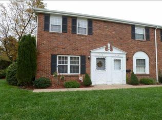 930 Wildlife Lodge Rd APT 304, New Kensington, PA 15068