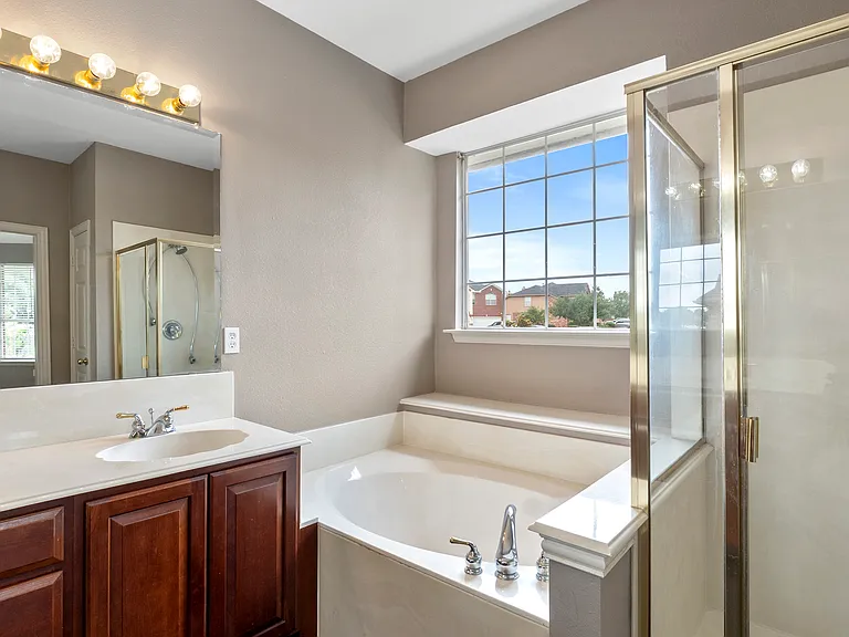 3212 Cantura Dr — Photo 15