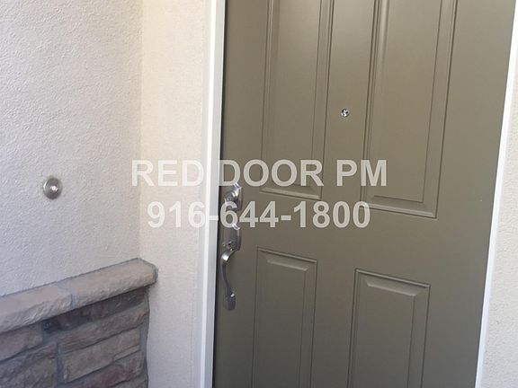 2nd image of 1153 Oakbriar Cir