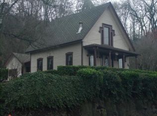 902 S McLoughlin Blvd, Oregon City, OR 97045