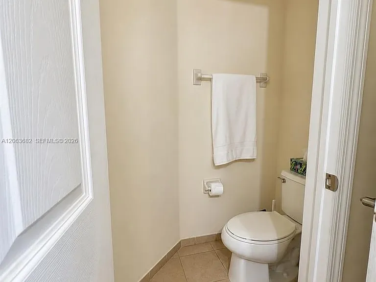 8620 NW 97th Ave #212 — Photo 5