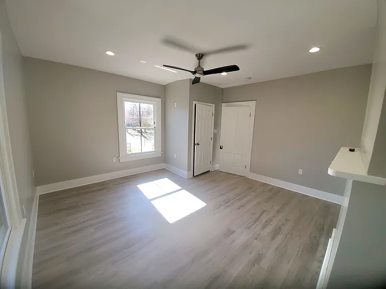 419 Hinton St #1 — Photo 6