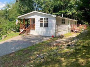 17 Spring St, Derry, NH 03038