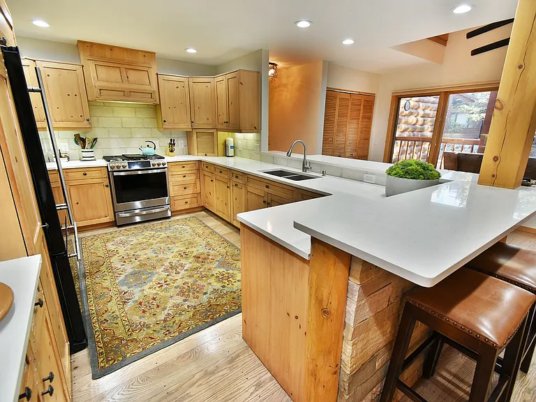97 Sunset Dr — Photo 23