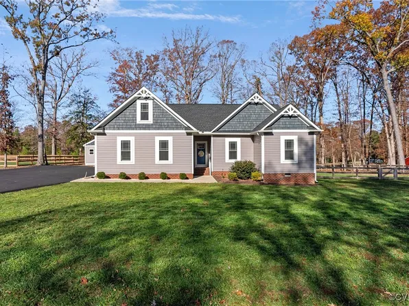 3448 Horseshoe Dr, Quinton, VA 23141