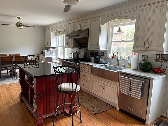 4th image of 851 Charwood Dr
