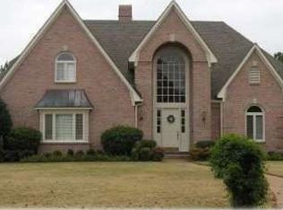 3440 Lake Pointe Dr, Memphis, TN 38125