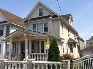 9723 124th St, South Richmond Hill, NY 11419
