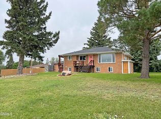 109 6th St NE, Mandan, ND 58554