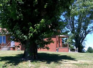 2006 Loop Rd, La Follette, TN 37766