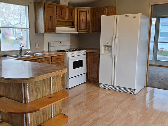 3rd image of 5232 E Broadway Rd Lot 395