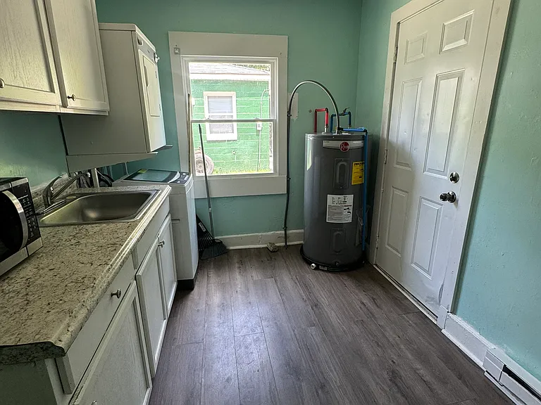 1228 Hinton St #1 — Photo 7