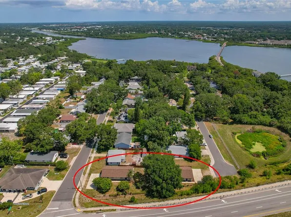 2901 Bay View Dr, Safety Harbor, FL 34695