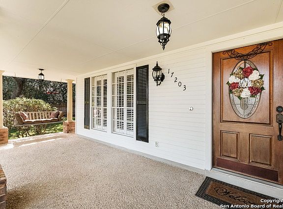 3rd image of 17203 Fawn Circle Dr