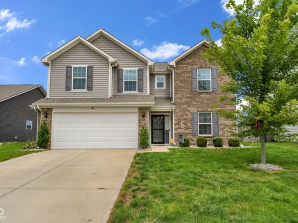 670 Albermarle Dr, Pittsboro, IN 46167