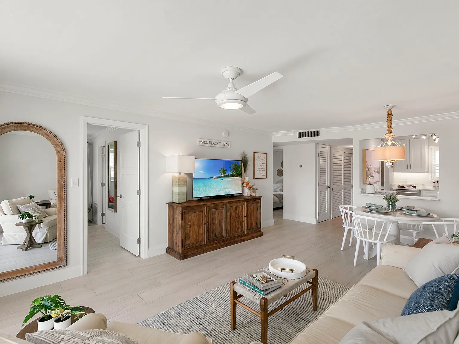 300 Forest Lakes Blvd — Photo 3