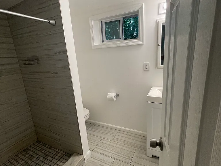 1325 S Buchanan St — Photo 13
