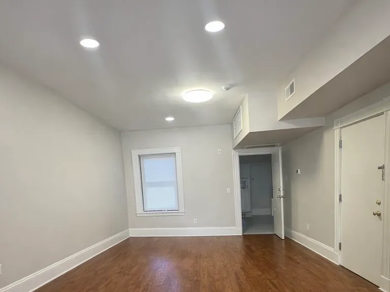 907 Boylston St #21 — Photo 5