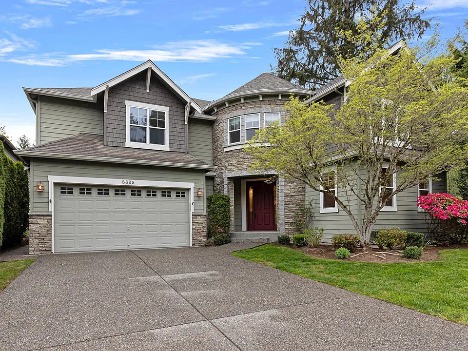 8835 237th Pl NE