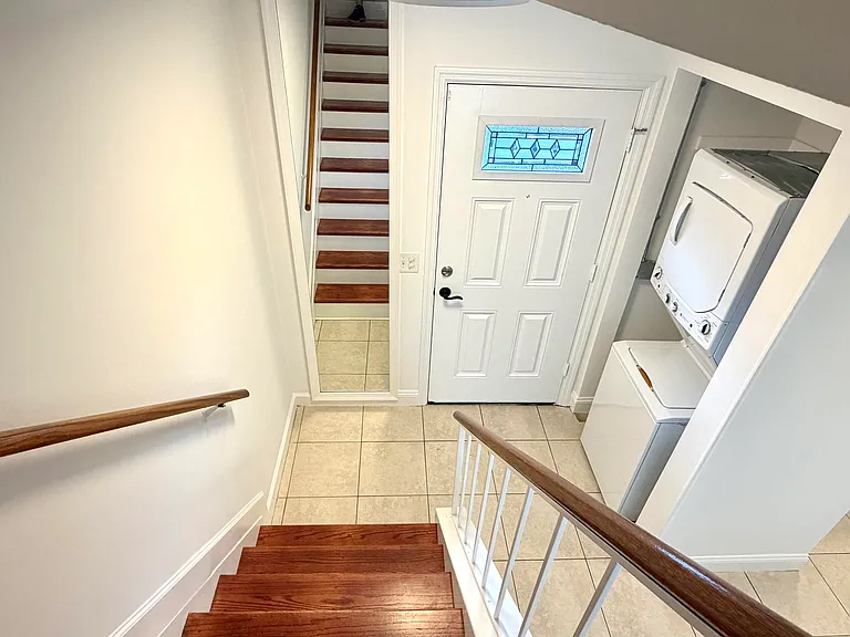 413 N Cypress Dr — Photo 11