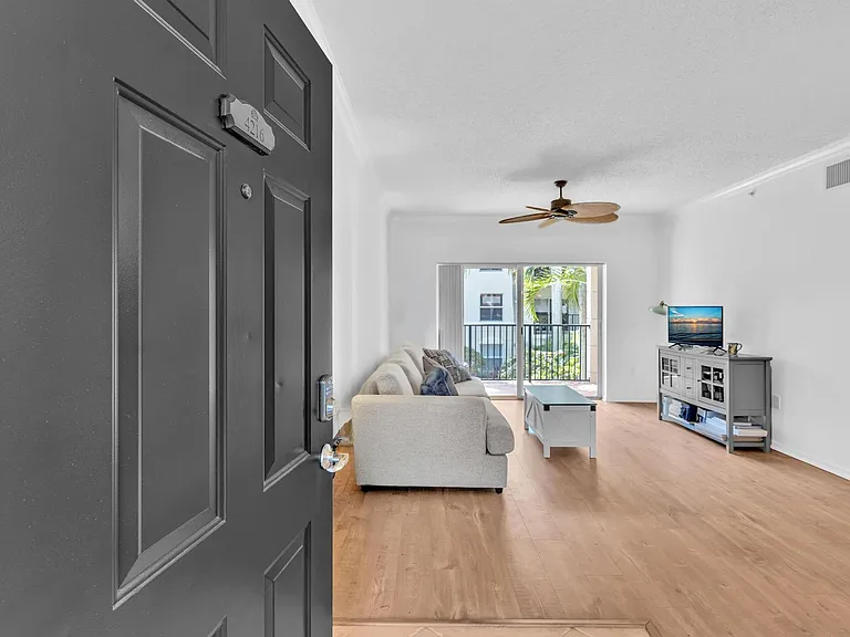4216 Tuscany Way #4 — Photo 2