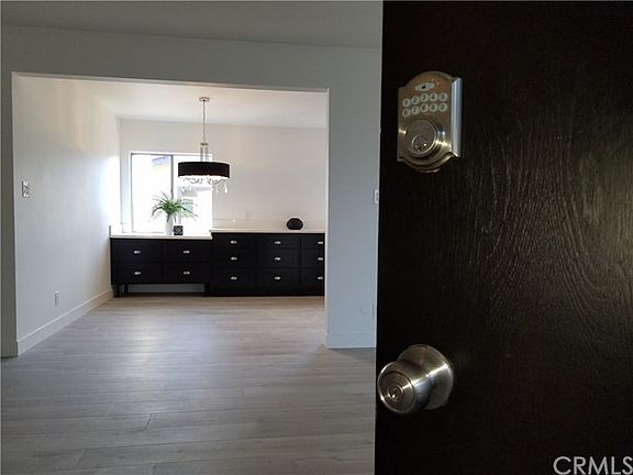 4th image of 15549 S Budlong Pl APT 11