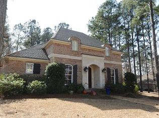 416 Pembrooke Dr, Madison, MS 39110